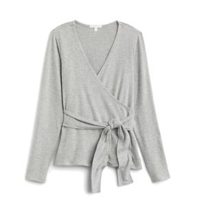 Beyond Yoga Wrap It Up Pullover in Grey Size Small
